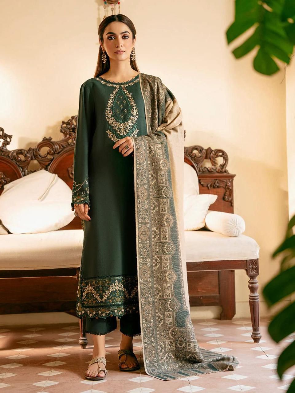 IZEL Luxury Embroidered Lawn Suit – Air Jet Fabric with Voil Dupatta | Summer Collection 2026 👗