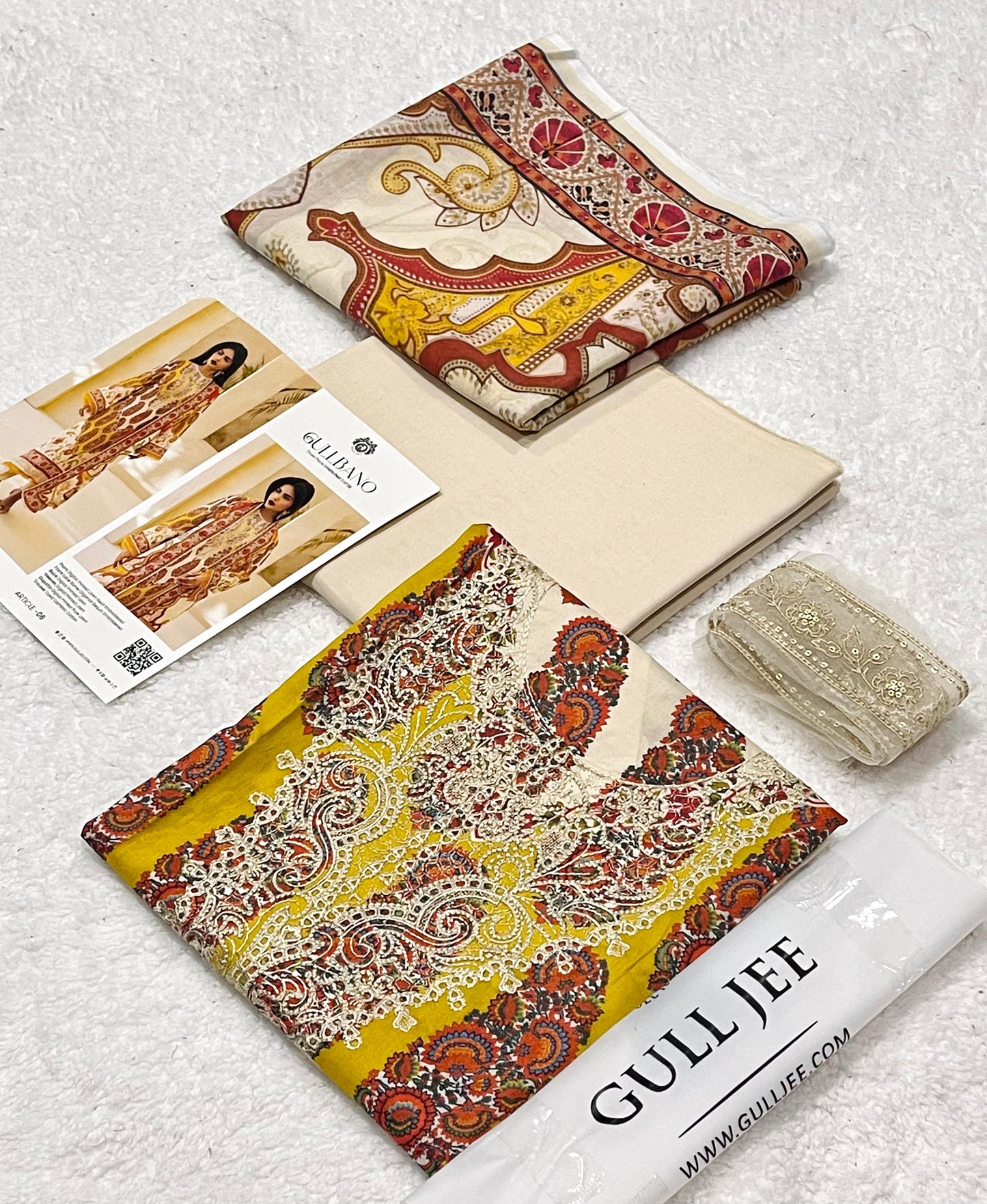 Gull Bano by Gull Jee – Premium Digital Printed Lawn 3 Piece Suit