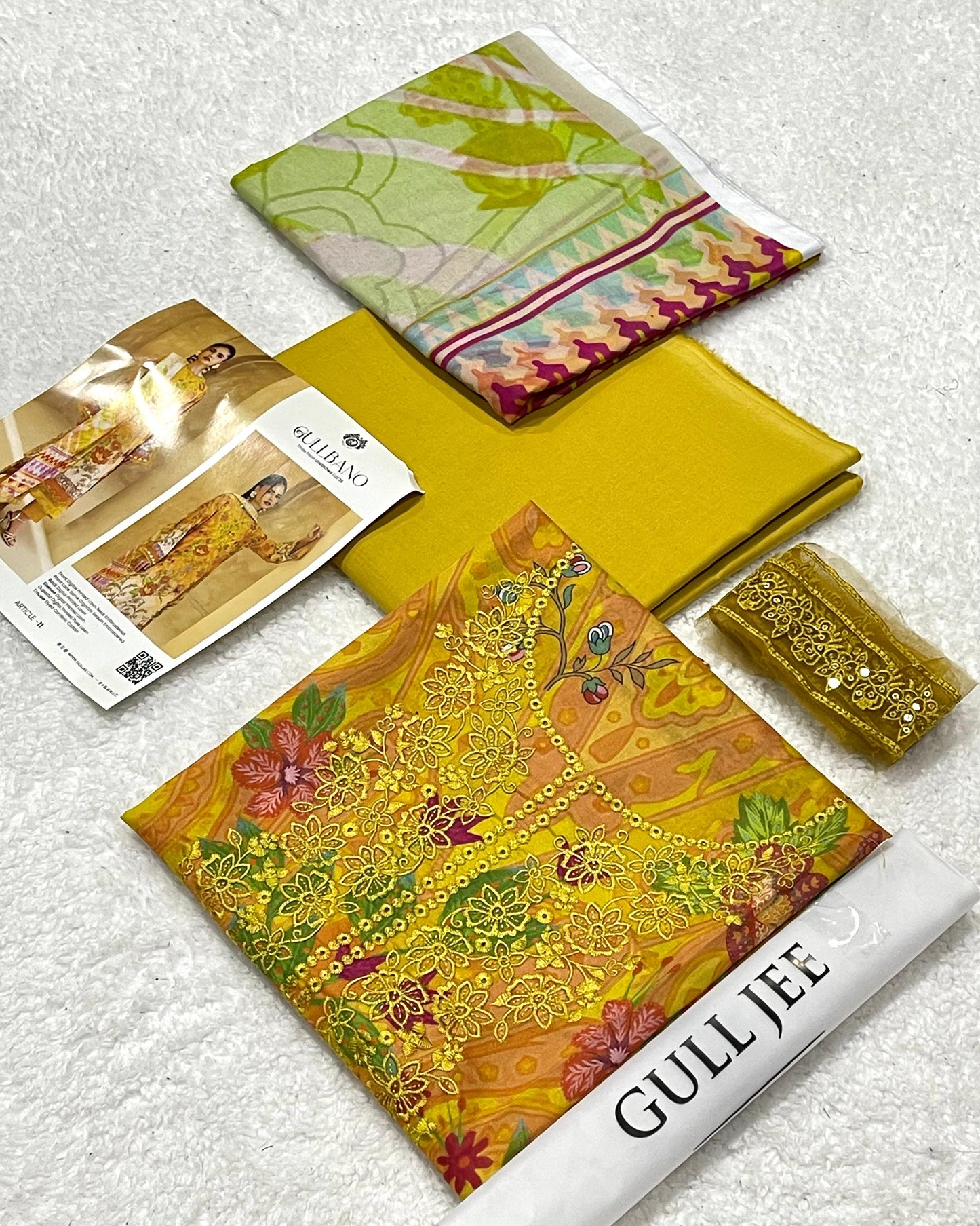 Gull Bano by Gull Jee – Premium Digital Printed Lawn 3 Piece Suit
